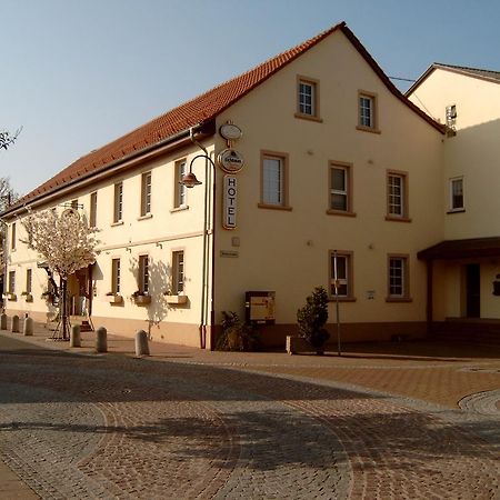 Garni Zum Adler Hotel Gensingen Exterior photo
