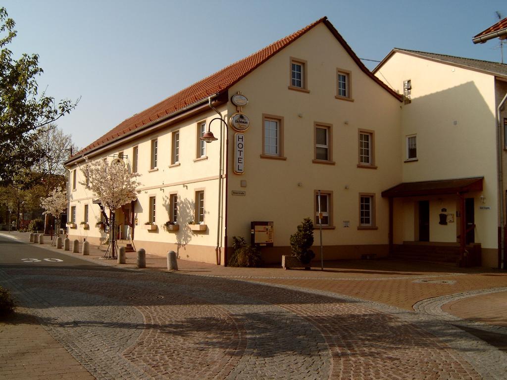 Garni Zum Adler Hotel Gensingen Exterior photo